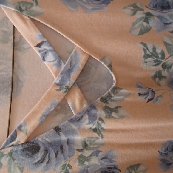 Shirt - Picture 2 of 2